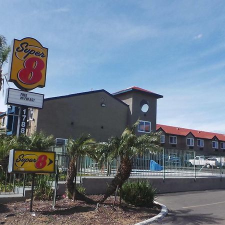 Super 8 By Wyndham San Diego/Imperial Beach Dış mekan fotoğraf
