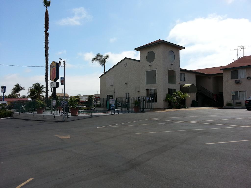 Super 8 By Wyndham San Diego/Imperial Beach Dış mekan fotoğraf