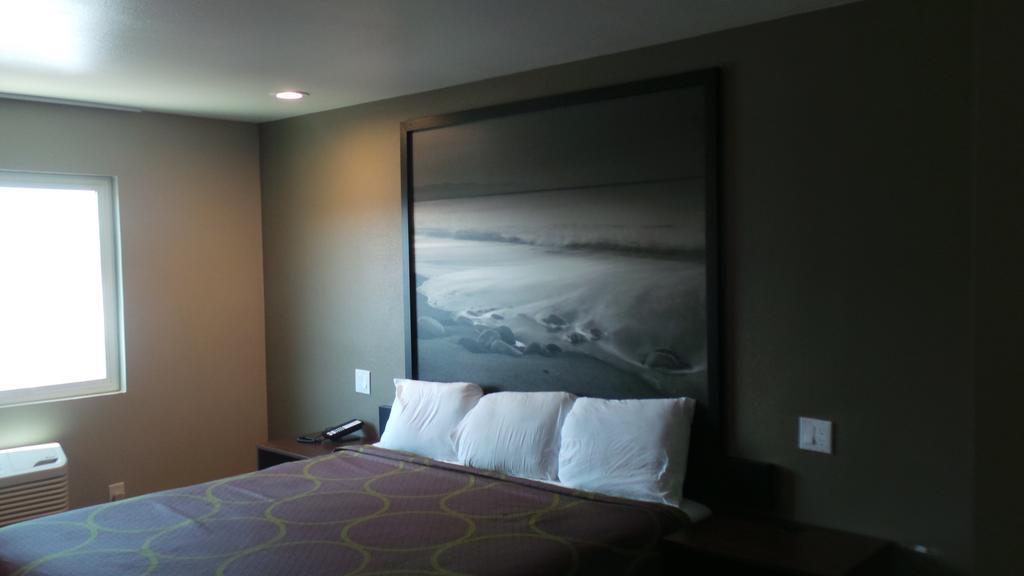 Super 8 By Wyndham San Diego/Imperial Beach Dış mekan fotoğraf