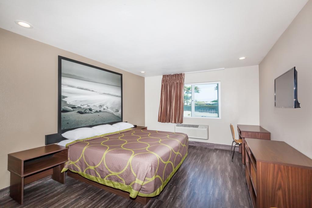 Super 8 By Wyndham San Diego/Imperial Beach Dış mekan fotoğraf