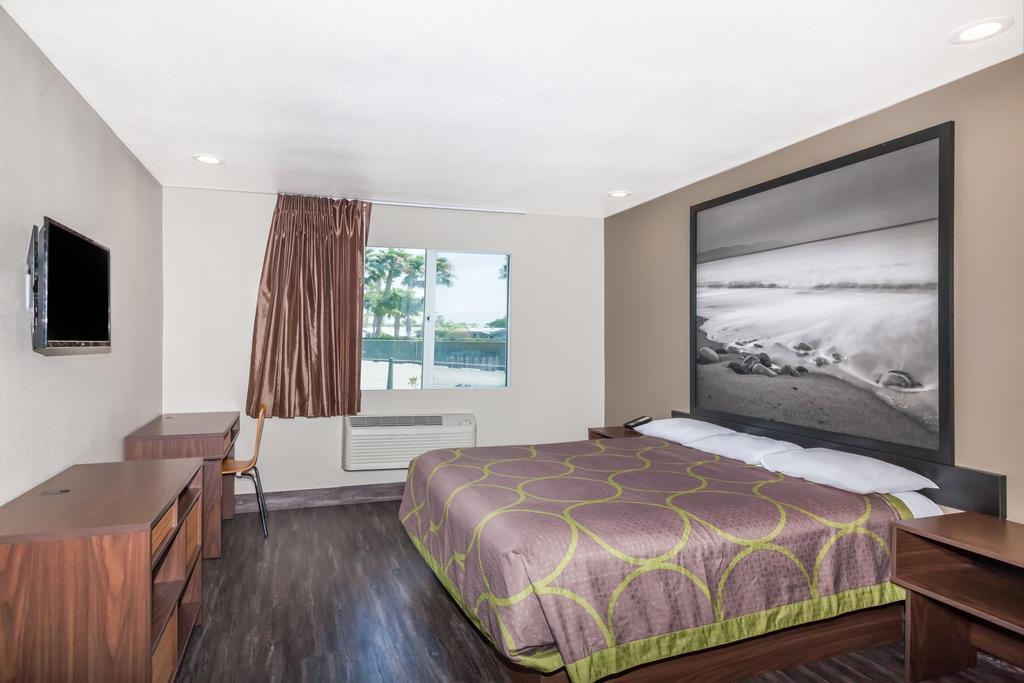 Super 8 By Wyndham San Diego/Imperial Beach Dış mekan fotoğraf