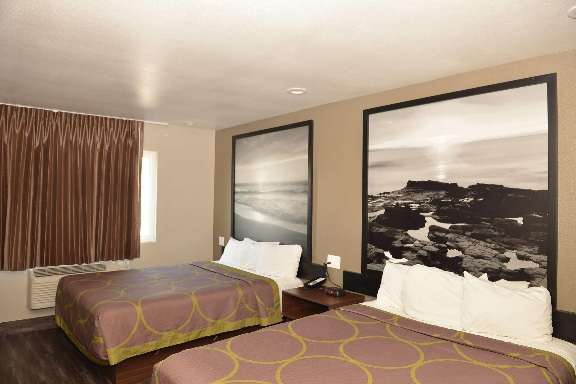 Super 8 By Wyndham San Diego/Imperial Beach Dış mekan fotoğraf
