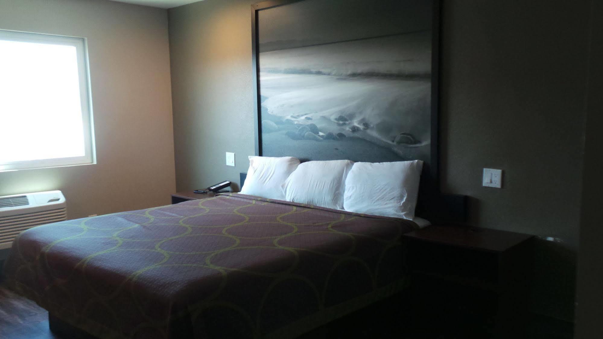 Super 8 By Wyndham San Diego/Imperial Beach Dış mekan fotoğraf